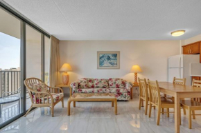 23rd Floor Waikiki Banyan Condo - Only One Block from Beach!